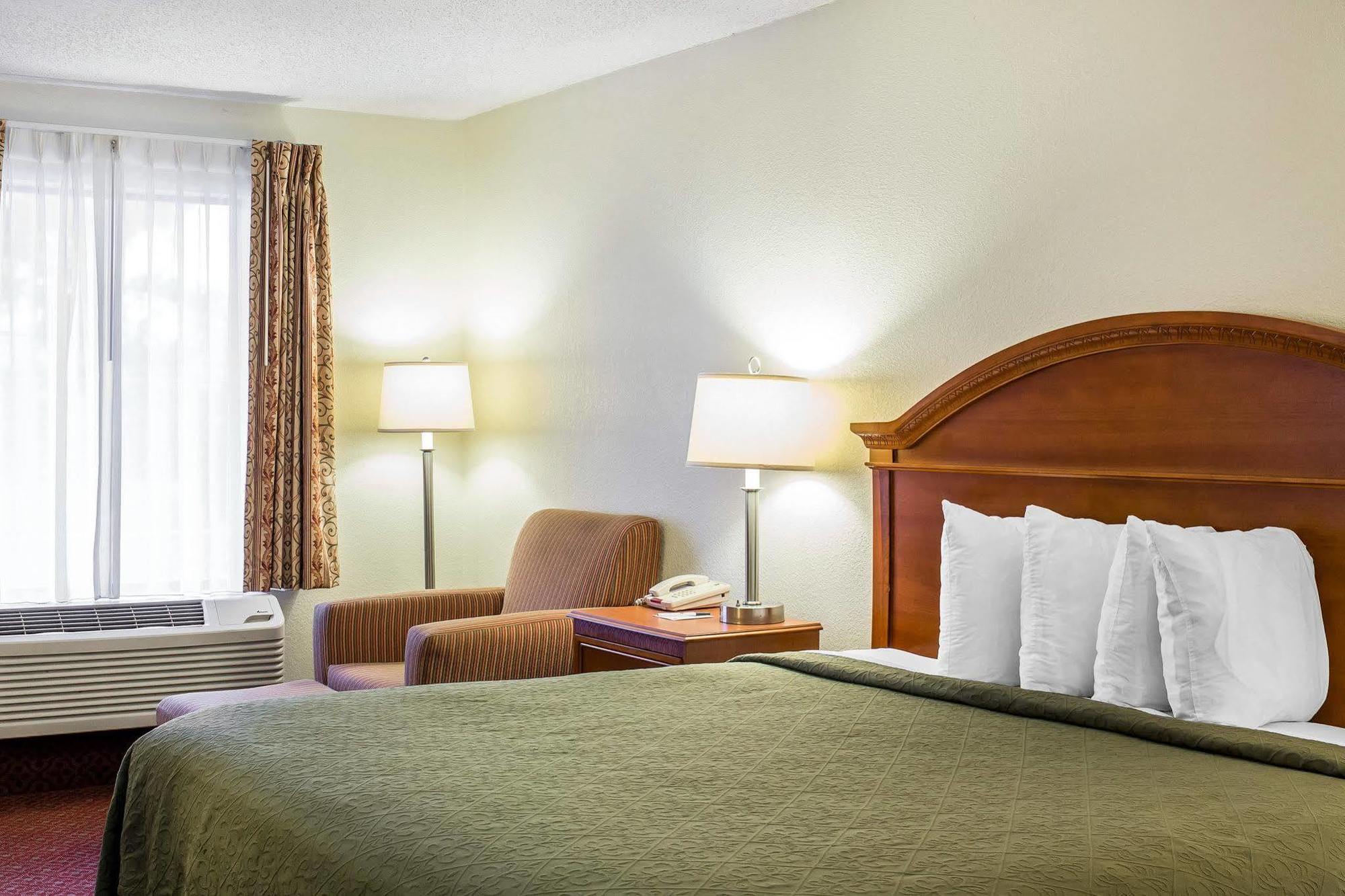 Quality Inn North Battleboro Exterior foto