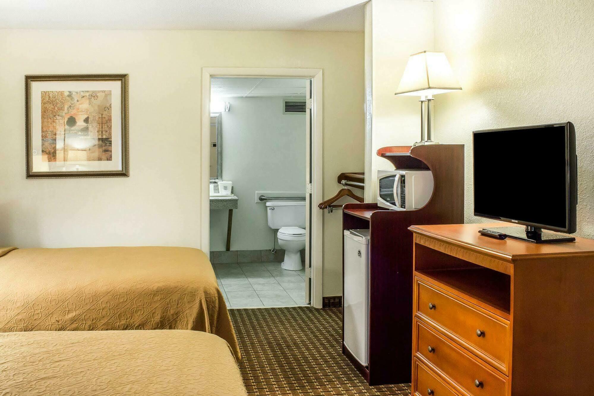 Quality Inn North Battleboro Exterior foto